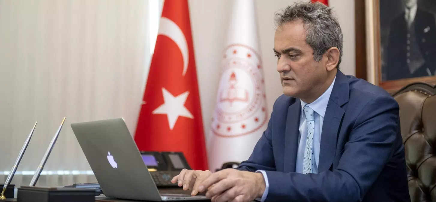 MİLLÎ EĞİTİM BAKANI ÖZER, 'TÜRK DRONE FESTİVALİ' OYLAMASINA KATILDI