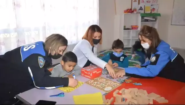 Son dakika haber! Polis ekipleri özel öğrencilerle bir araya geldi