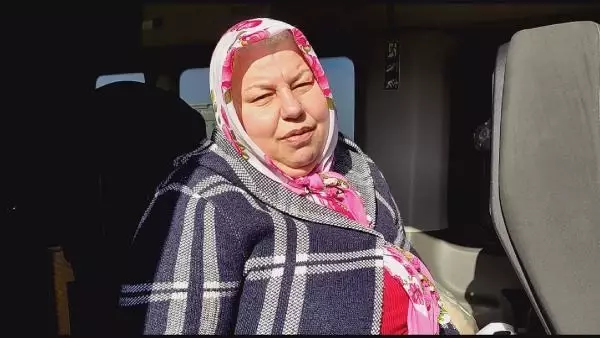 Bir gören bir daha baktı! Karısıyla barışan sevgilisi tarafından eşyalarıyla birlikte sokağa atıldı Bir gören bir daha baktı! Karısıyla barışan sevgilisi tarafından eşyalarıyla birlikte sokağa atıldı