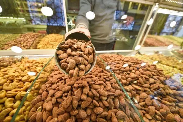 Yılbaşında 'pijama, terlik, televizyon' keyfi 400 lira Yılbaşında 'pijama, terlik, televizyon' keyfi 400 lira