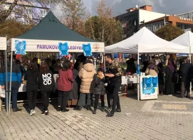 Son dakika haber... Sakarya'da bedensel engelli çocuk kumbarasındaki paraları Afrika için bağışladı