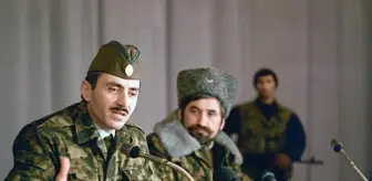 Cevher Dudayev kimdir? Cevher Dudayev askeri ve siyasi kariyeri..