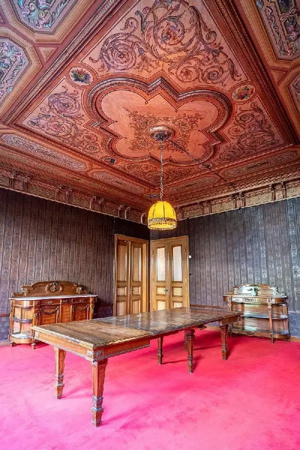 Tarihi Razi Trak Köşkü 85 milyon liraya satışa çıkarıldı