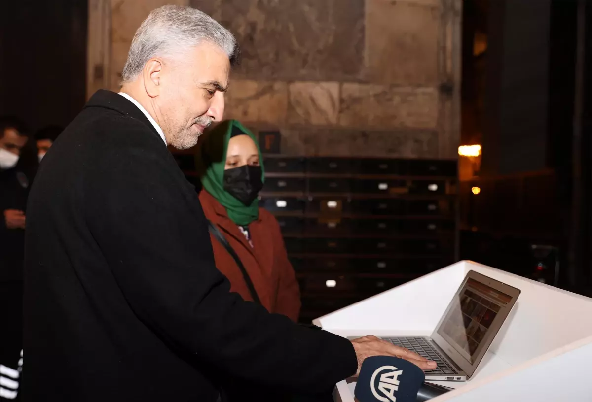 Albayrak Grubu Üst Yöneticisi Prof. Dr. Ömer Bolat, AA'nın 'Yılın Fotoğrafları' oylamasına katıldı