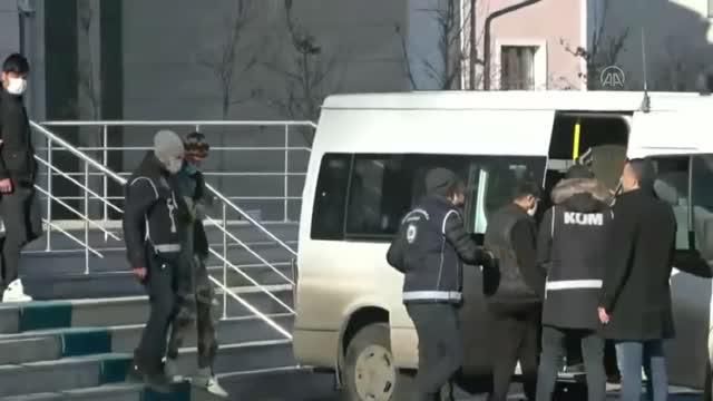 Göçmen kaçakçılığı yaptıkları iddiasıyla 21 kişi yakalandı