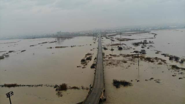 Marmara'nın tahıl ambarı can çekişiyor! Ergene nehri taştı, araziler tamamen suyla doldu Marmara'nın tahıl ambarı can çekişiyor! Ergene nehri taştı, araziler tamamen suyla doldu