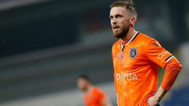 Transferin merkezindeki Edin Visca'dan bomba paylaşım! Taraftarı heyecan sardı