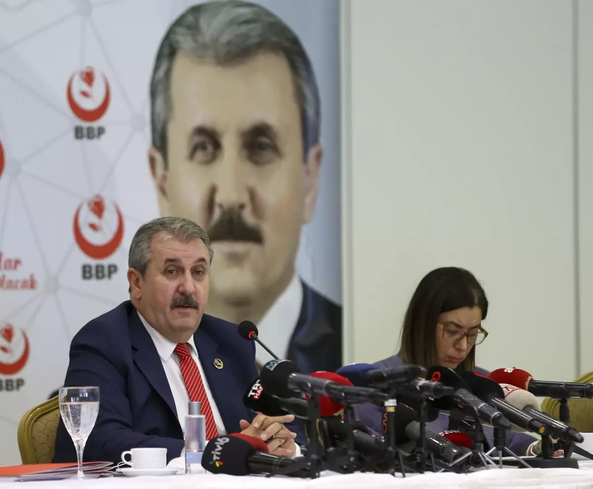 Destici: 'Randevu vermeyen her kurumun önüne giderek, buradan bir siyaset geliştirmeye çalışırsanız, bence bu ucuz siyaset olur'