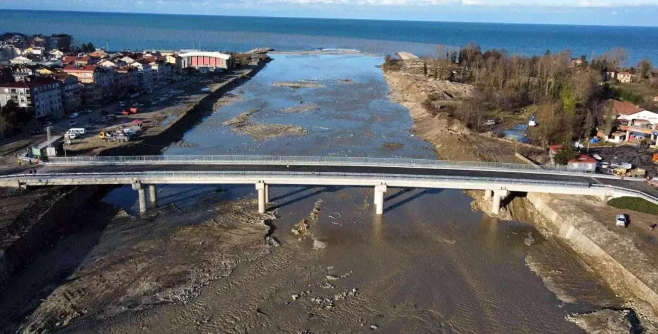 Şevki Şentürk Köprüsü yeniden hizmete açıldı