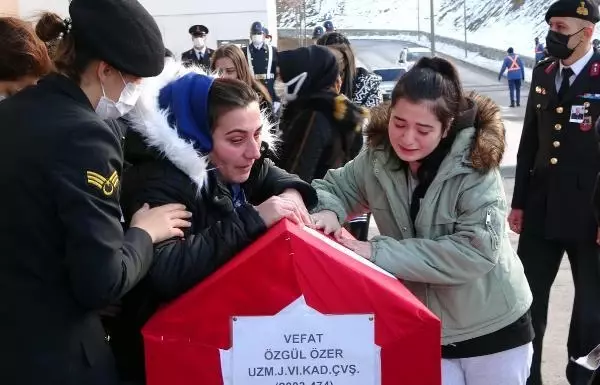 Yozgat'tan acı haber! Uzman jandarma çavuş, silahından çıkan kurşunla hayatını kaybetti