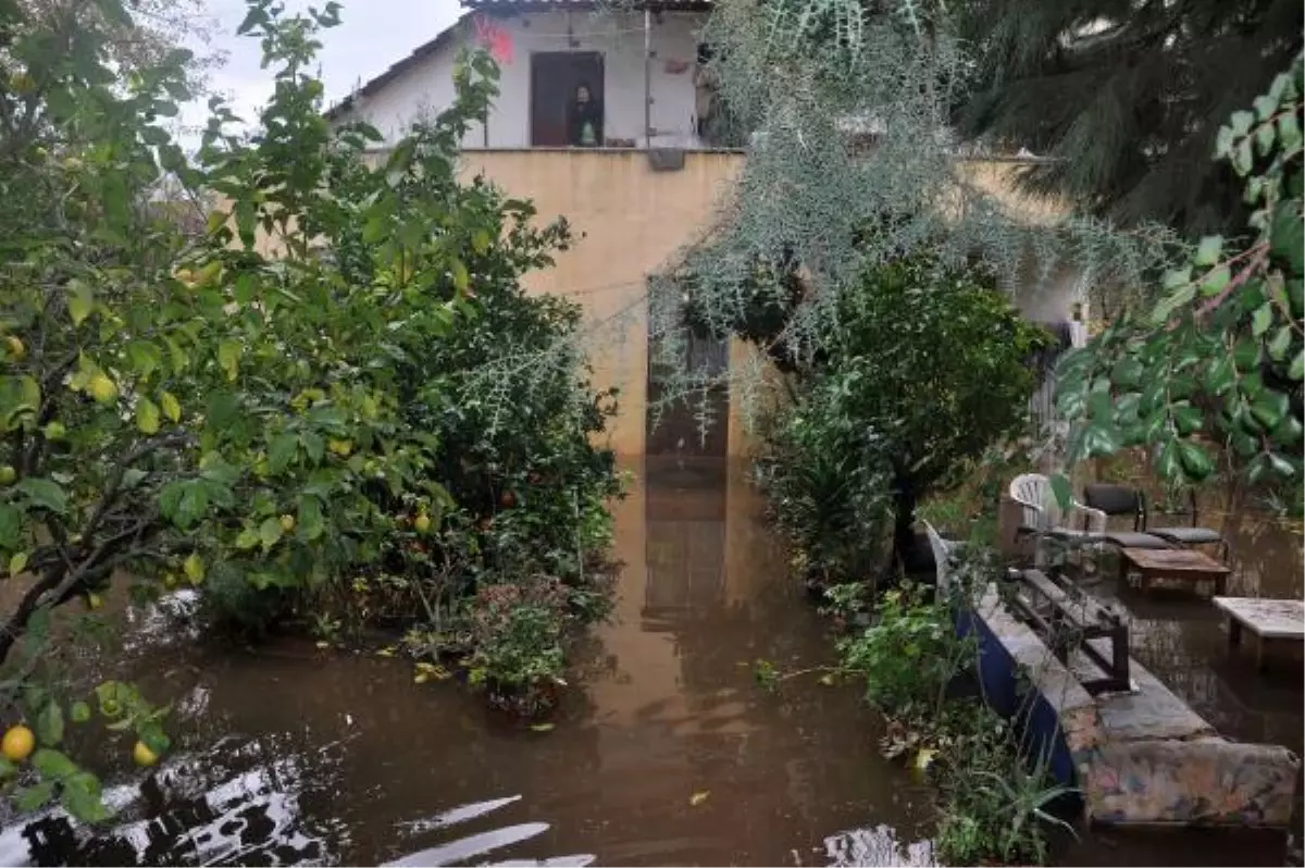 Antalya'da son 3 yılın yağış rekoru kırıldı (5)