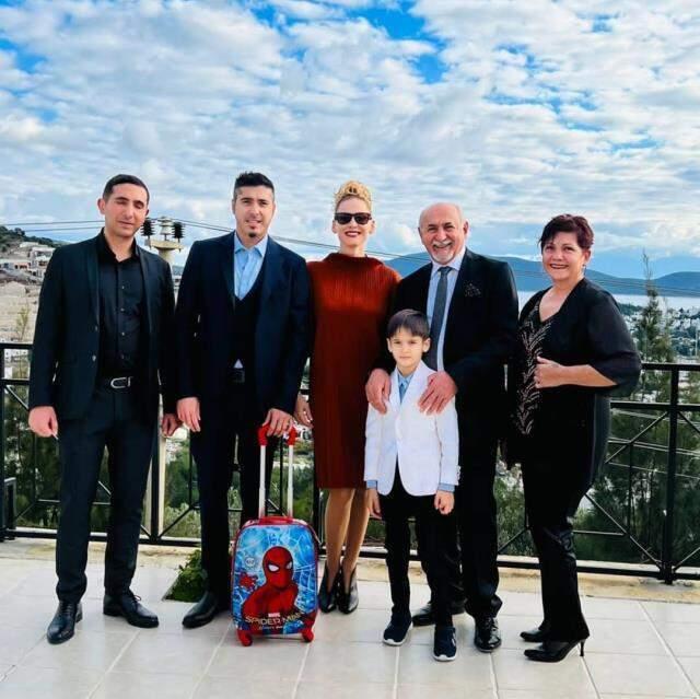 Bettina Kuperman kimdir? Manga solisti Ferman Akgül'ün eşi Bettina Kuperman kimdir, kaç yaşında, nereli, mesleği ne? Ferman Akgül'ün çocuğu var mı?