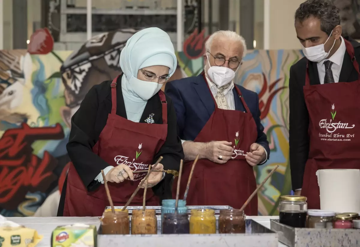 Emine Erdoğan 'Kütüphanesiz Okul Kalmayacak Projesi Kapanış Töreni'ne katıldı