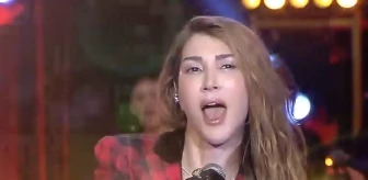 Hande Yener kimdir? Şarkılar Bizi Söyler konuğu Hande Yener kaç yaşında, nereli?