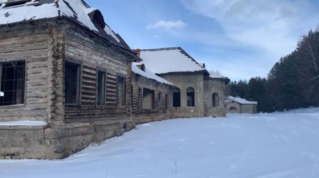 Sarıkamış'ta Rus çarının av köşkü görenleri kendine hayran bırakıyor
