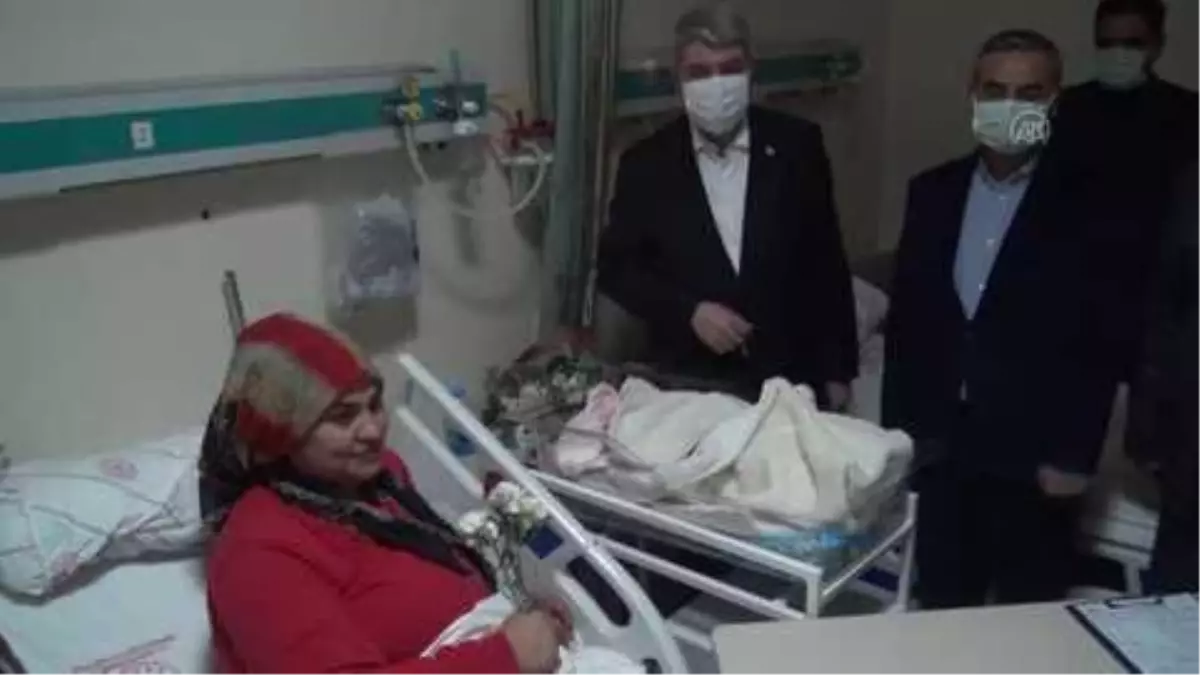 Yeni yılın ilk bebeği dünyaya geldi
