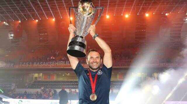 Fenerbahçe çareyi yerli hocada buldu! Büyük kavuşma için şartlar çok uygun Fenerbahçe çareyi yerli hocada buldu! Büyük kavuşma için şartlar çok uygun