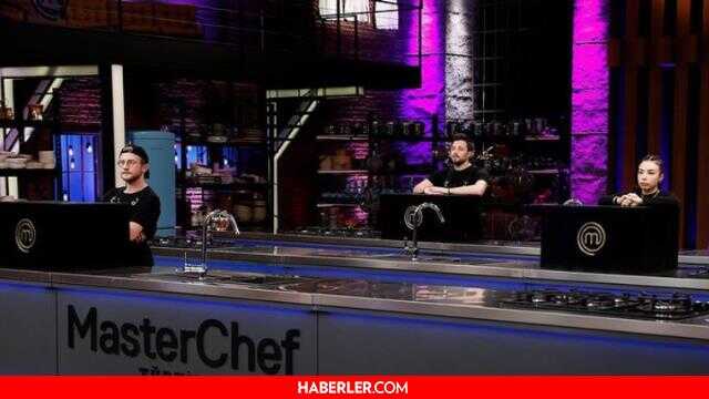 MasterChef'te kim elendi? 2 Ocak 2022 MasterChef'e veda eden isim kim oldu? MasterChef Türkiye kim gitti?