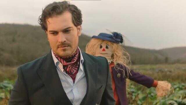 Süslü Korkuluk dizisi hangi kitap? Süslü Korkuluk uyarlama mı?