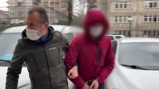 Pompalı tüfek doğrulttuğu kişinin cep telefonunu gasbeden şüpheli yakalandı