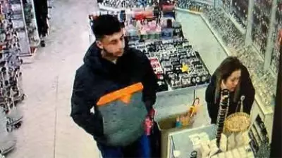 Kız arkadaşından şans öpücüğü aldı, saatçide vurgun yapmıştı! Hırsız çift saklandıkları eve yakalandı Kız arkadaşından şans öpücüğü aldı, saatçide vurgun yapmıştı! Hırsız çift saklandıkları eve yakalandı