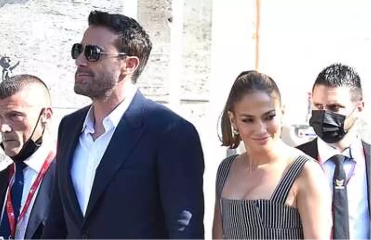 Ben Affleck ve Jennifer Lopez Noel'i birlikte kutladı