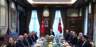 Cumhurbaşkanı Erdoğan Bakan Bilgin ve Hak-İş heyetini kabul etti