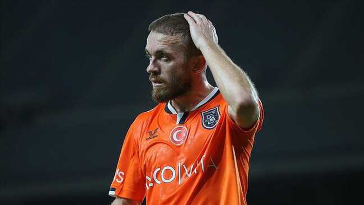 Edin Visca kimdir? Edin Visca Trabzonspor'a mı geldi, hangi ayak, mevkisi nedir? Edin Visca kaç yaşında, nereli, hangi takımlarda oynadı?