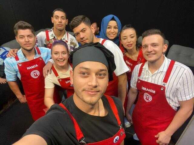 Eski MasterChef yarışmacısı Emre Büber'den dikkat çeken yorum: Başarı lafla, mobingle olmaz