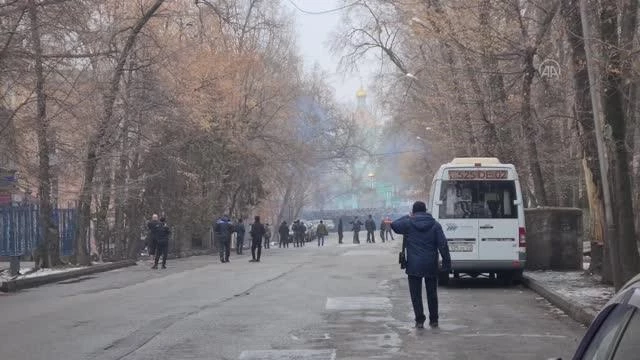 Son dakika haberleri! Kazakistan'da hükümet protestolar nedeniyle istifa etti - Gösteriler sürüyor (2)