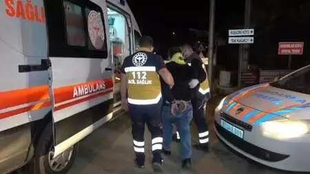 Polisten kaçarken kaza yapan otomobildeki 4 kişi yaralandı