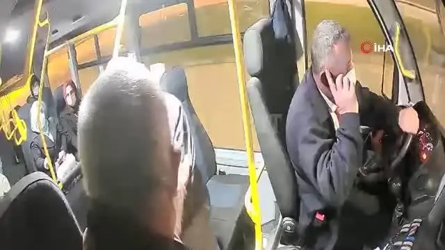 Otobüs şoförü fenalaşan yolcuyu hastaneye yetiştirdi... O anlar kamerada