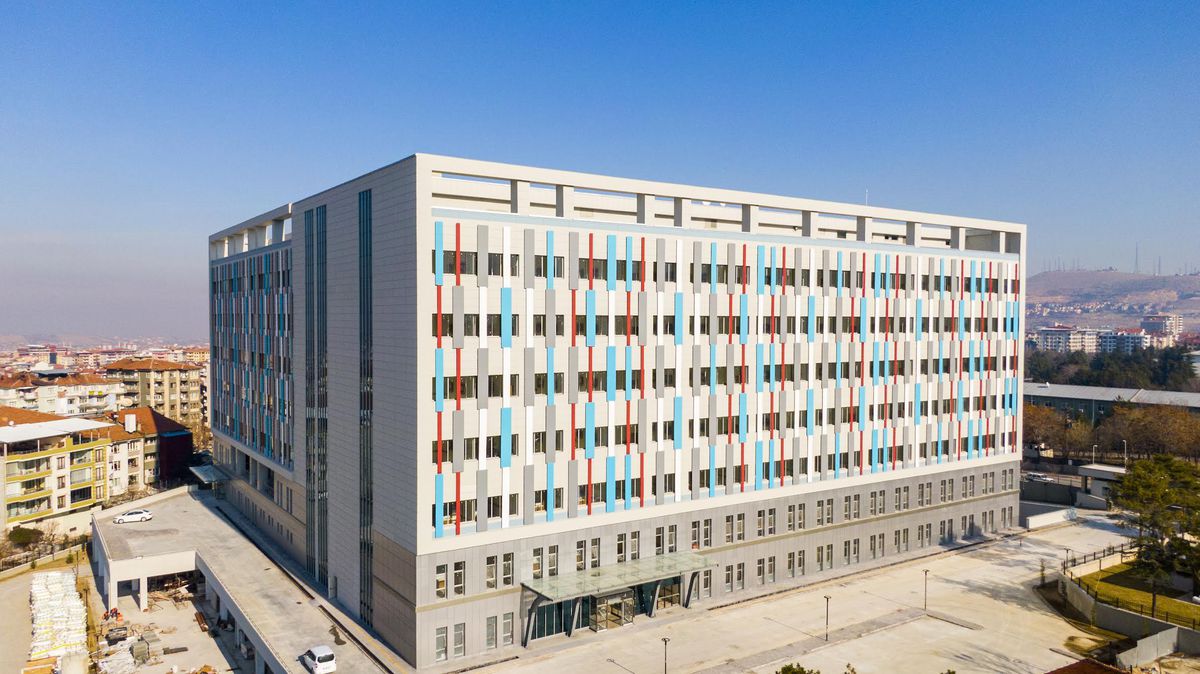 Başkan Gürkan, Yeni Devlet Hastanesi inşaatında incelemelerde bulundu