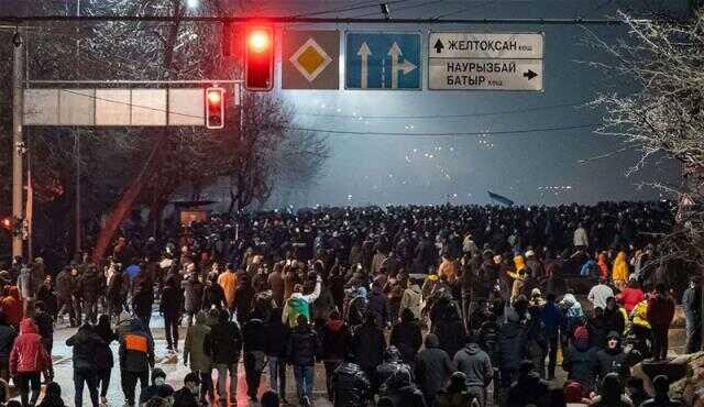 Kazakistan'da eylemciler ne istiyor? İşte protestolara son vermek için öne sürdükleri 4 talep