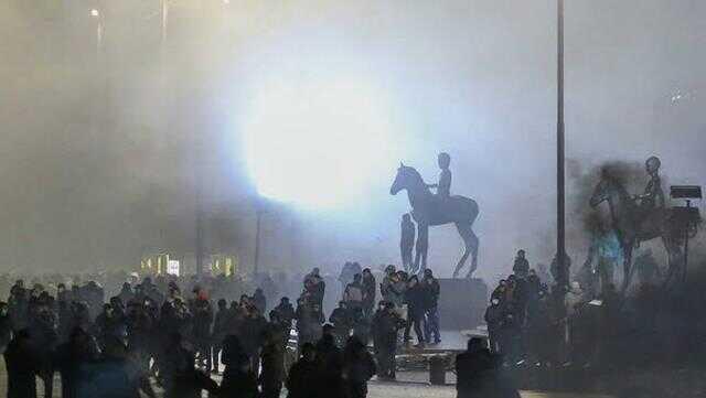 Kazakistan'ın Türkiye büyükelçisinden bomba iddia: Ülkeyi karıştırmak için özel ekipler devreye sokuldu