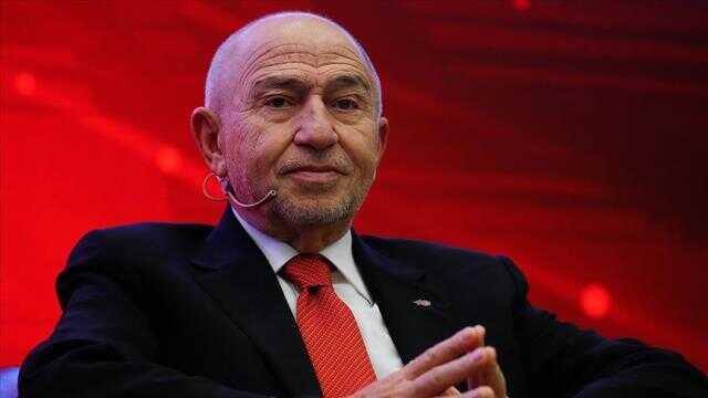 Koronavirüs dalgası futbol dünyasını etkilemeye devam ediyor. Bir hakemin testi pozitif çıktı, gözler TFF'de!