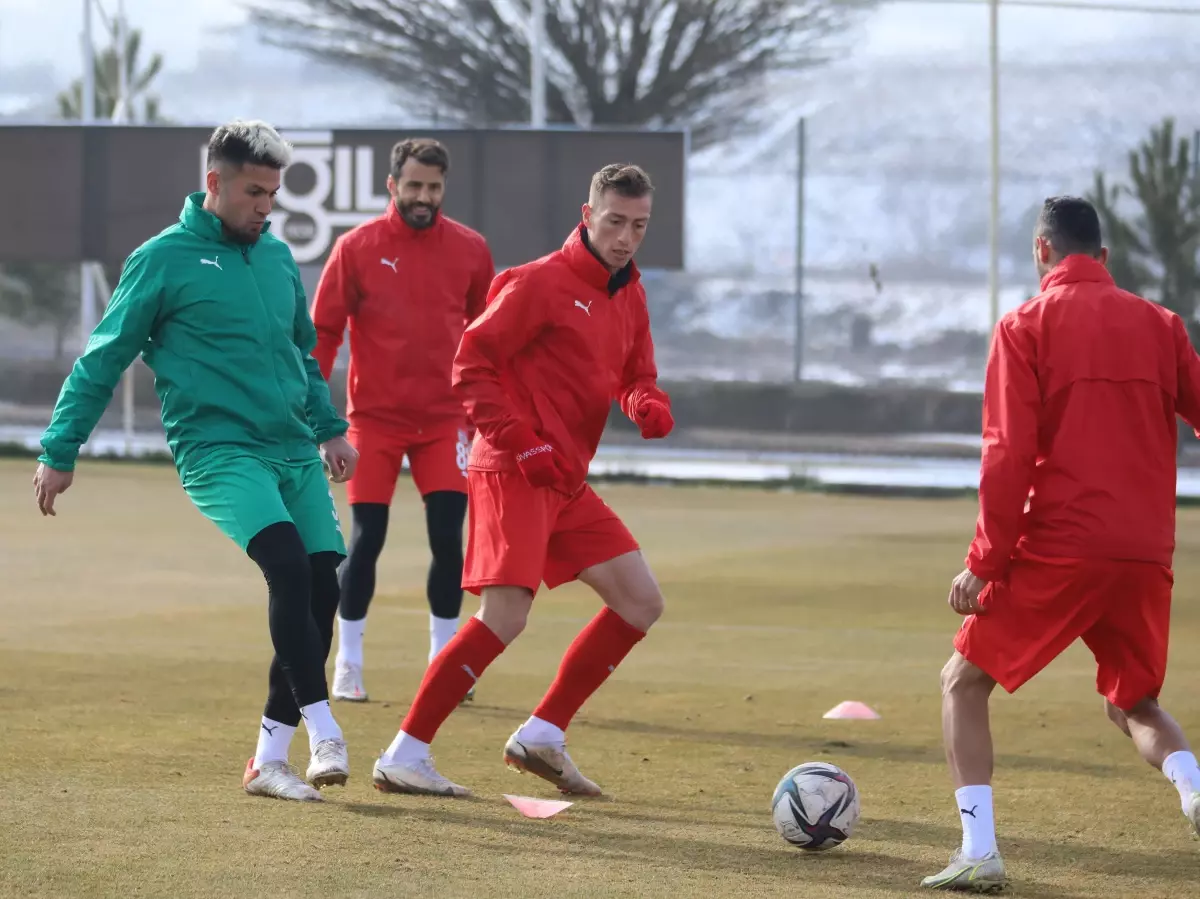 Sivasspor, Konyaspor maÃ§Ä±nÄ±n hazÄ±rlÄ±klarÄ±nÄ± tamamladÄ±