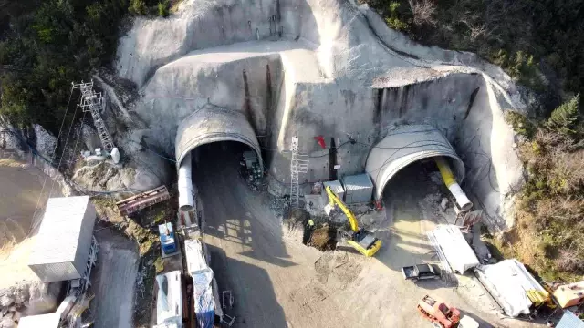 Karadeniz sahil yolunda dev tünellerin inşası sürüyor
