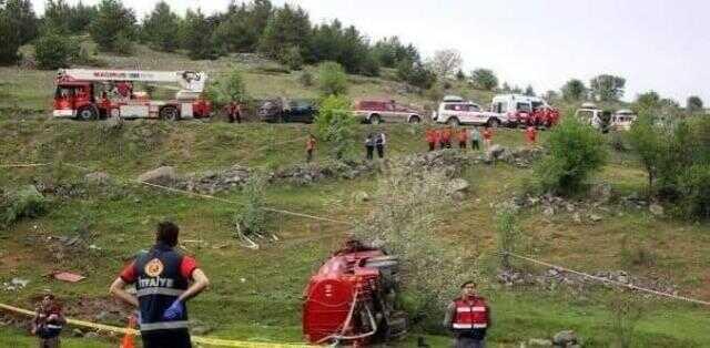 Göreve giden itfaiye aracı devrildi, 4 personel hayatını kaybetti