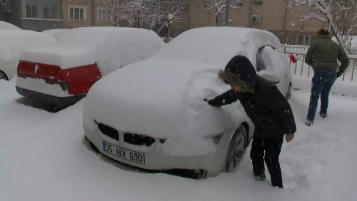 Muş'ta 261 köy yolu ulaşıma kapandı