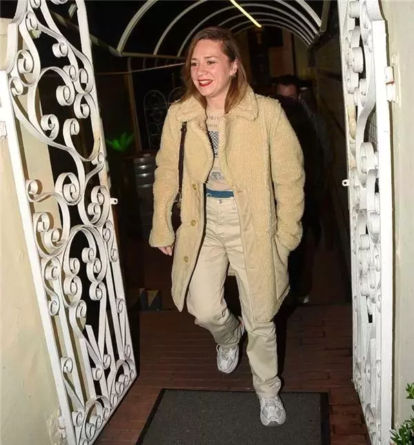 Uraz Kaygılaroğlu, gizemli kız arkadaşıyla Etiler'de görüntülendi