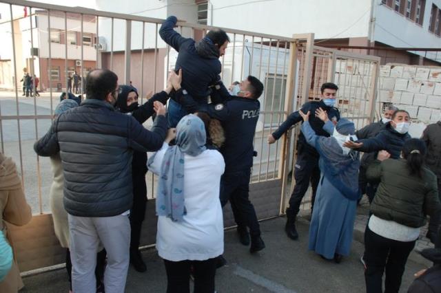 İzmir'i karıştıran skandalda yeni gelişme! Kantincinin 15 öğrenciyi taciz ettiği ortaya çıktı