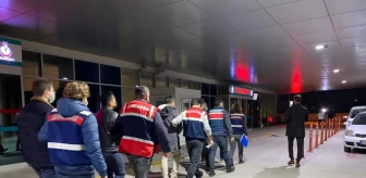 İzmir merkezli FETÖ operasyonunda gözaltı sayısı 143'e yükseldi