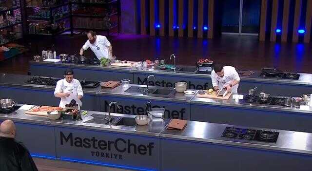 Masterchef ilk finalist kim oldu 2022? Eren mi Tahsin mi Hasan mı? 11 Ocak Salı Masterchef Türkiye ilk finale çıkan isim kim oldu, belli oldu mu? Masterchef ilk finalist kim oldu 2022? Eren mi Tahsin mi Hasan mı? 11 Ocak Salı Masterchef Türkiye ilk finale çıkan isim kim oldu, belli oldu mu?