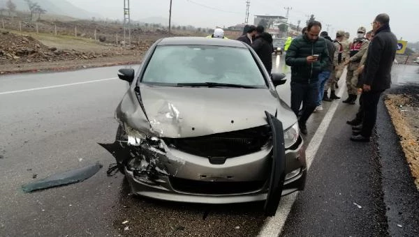 Gaziantep'te otomobiller çarpıştı: 6 yaralı