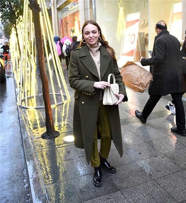  Dua Lipa'yla sevgili olurum diyen Nilperi Şahinkaya, sözlerine açıklık getirdi