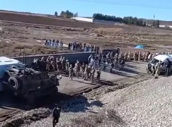 Köylülerin 'arazi' eylemine tazyikli suyla müdahale