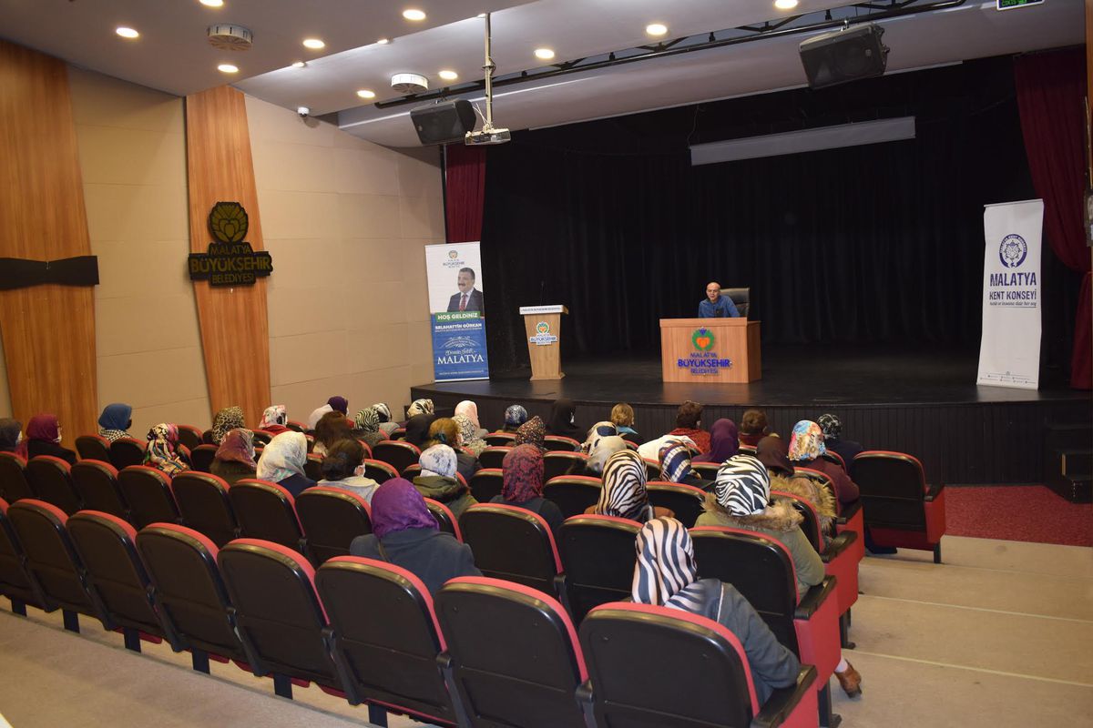 Kadın Meclisi Üyelerine Geleneksel ve Tamamlayıcı Tıp Konferansı
