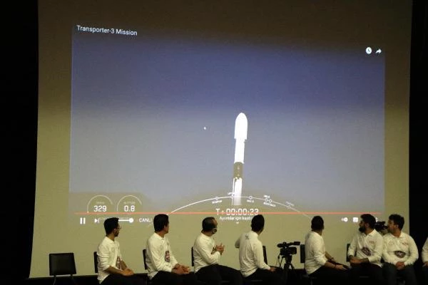 Türkiye'nin ilk cep uydusu, uzaya fırlatıldı