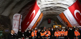 Ulaştırma ve Altyapı Bakanı Karaismailoğlu, Yeni Zigana Tüneli ışık görme törenine katıldı Açıklaması
